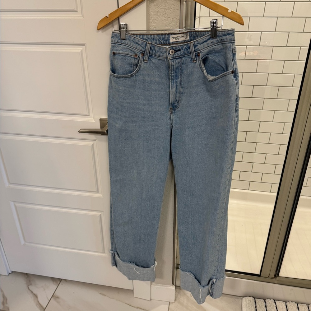 Abercrombie & Fitch Curve Love The 90s Relaxed High Rise